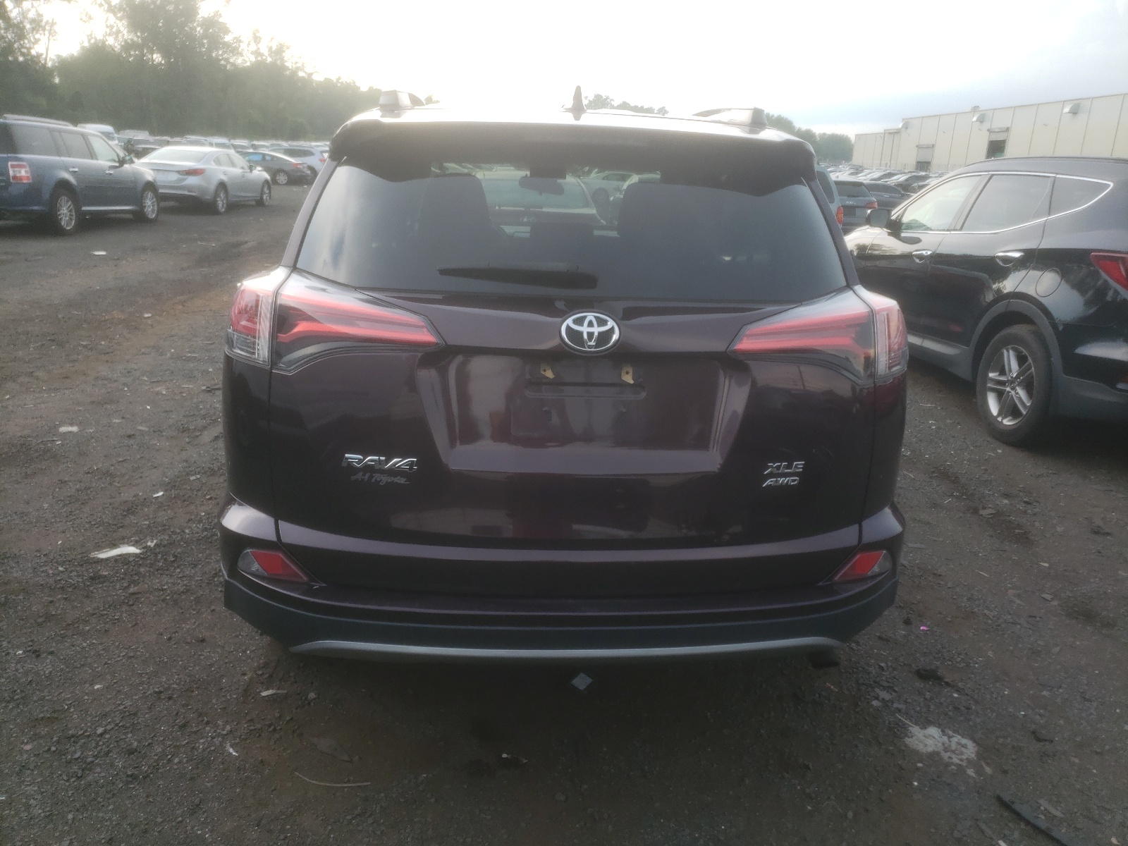 2017 Toyota Rav4 Xle vin: 2T3RFREV4HW646650