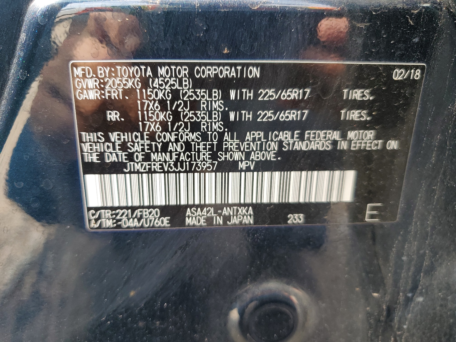 JTMZFREV3JJ173957 2018 Toyota Rav4 Le