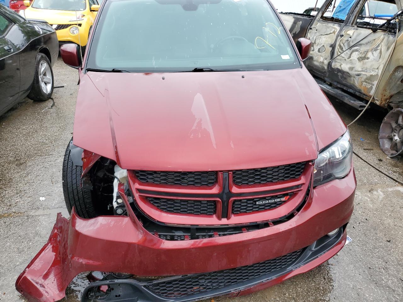 VIN 2C4RDGEG9JR213921 2018 DODGE CARAVAN no.5