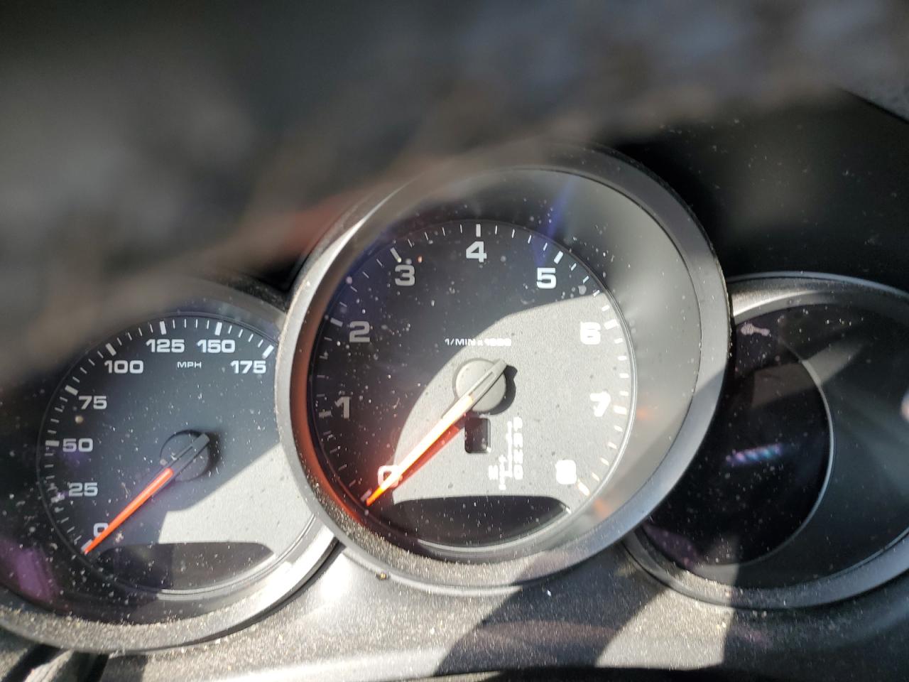 2017 Porsche Macan VIN: WP1AA2A50HLB05976 Lot: 65128914