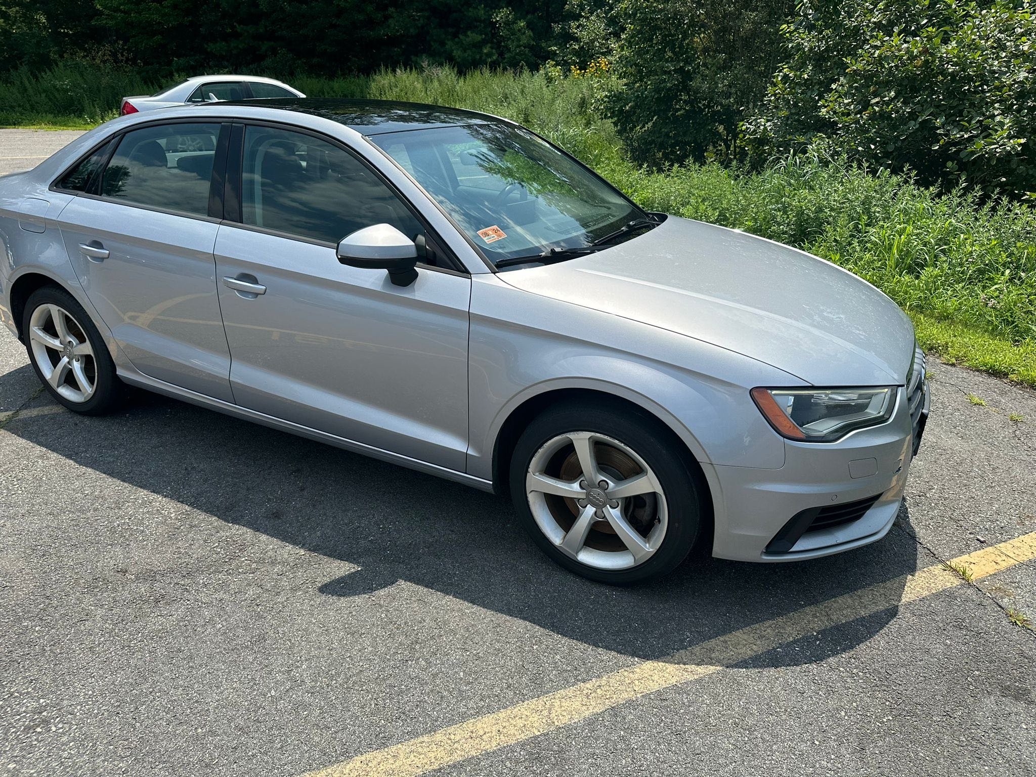 2016 Audi A3 Premium vin: WAUB8GFF9G1021307