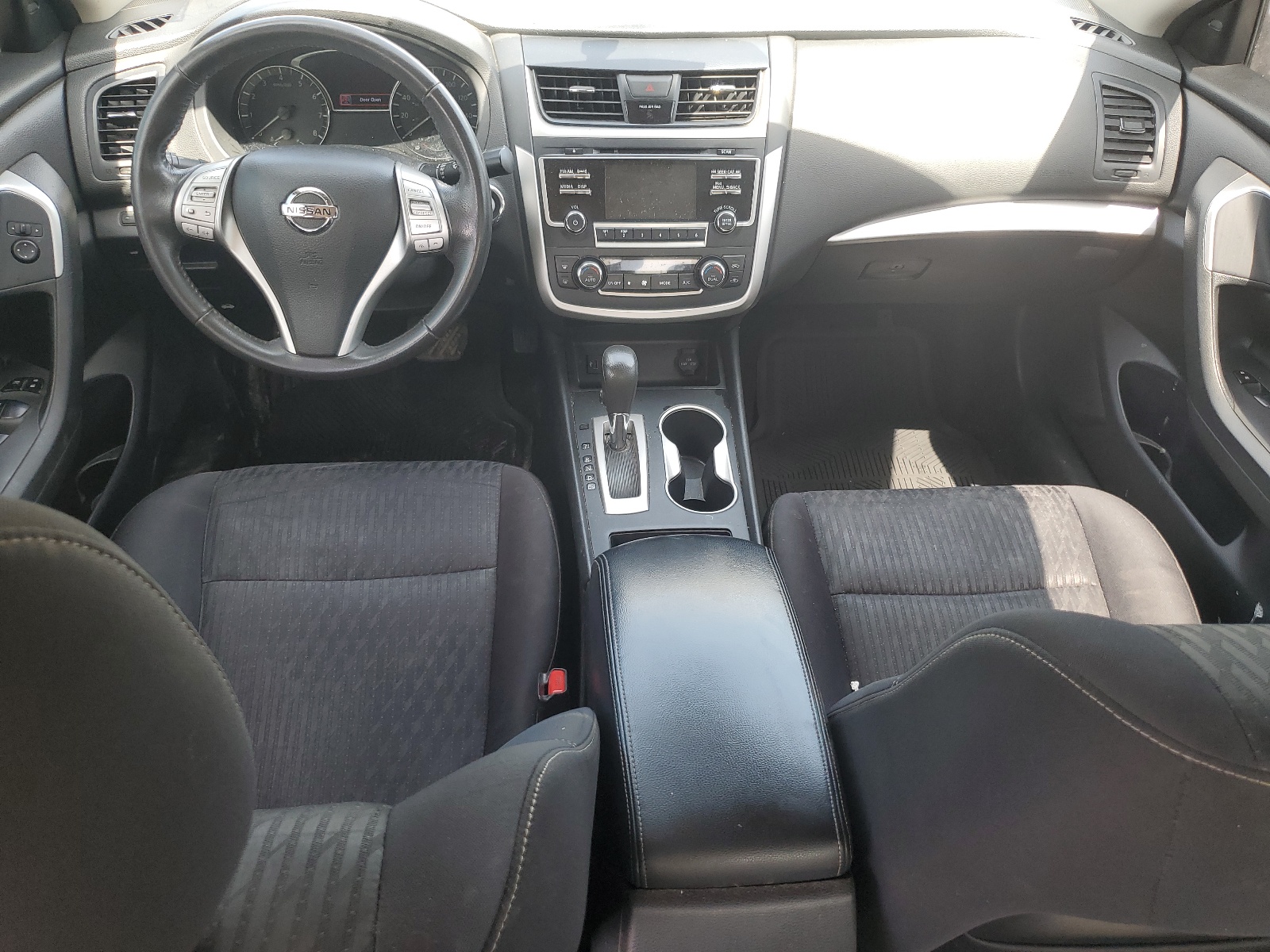 2017 Nissan Altima 2.5 vin: 1N4AL3AP5HC272830