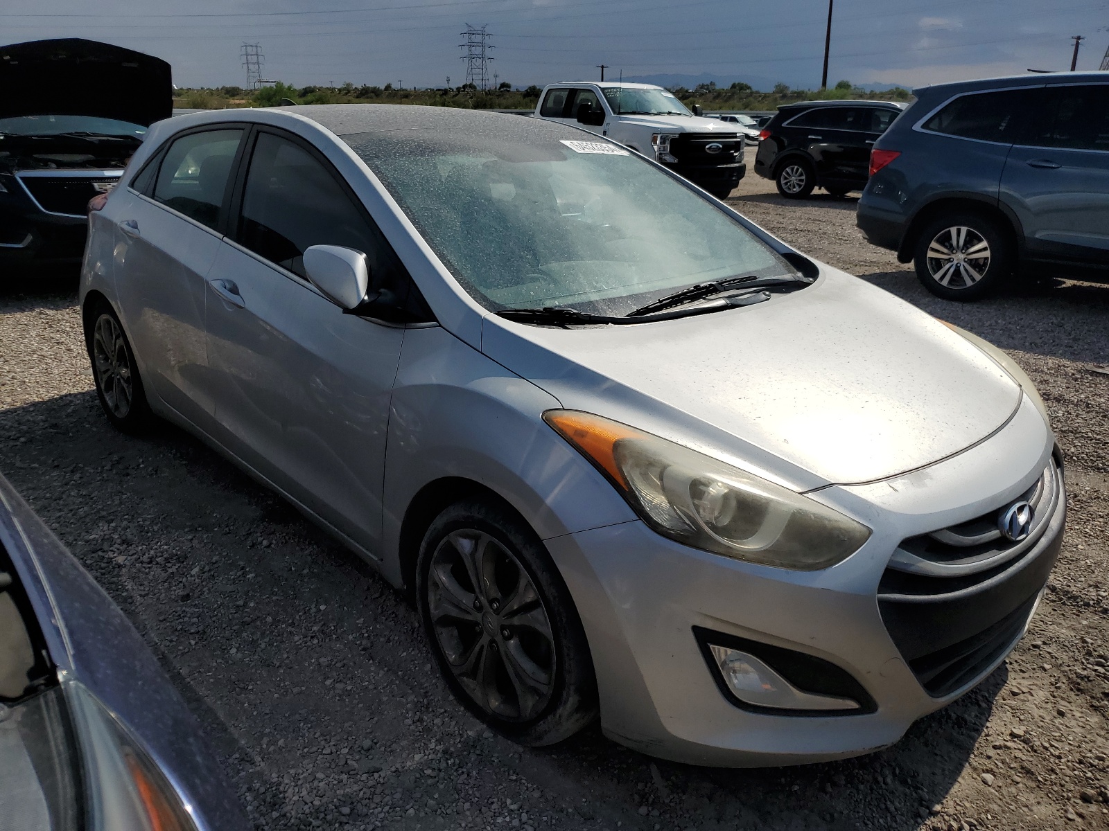 2013 Hyundai Elantra Gt vin: KMHD35LE6DU028148