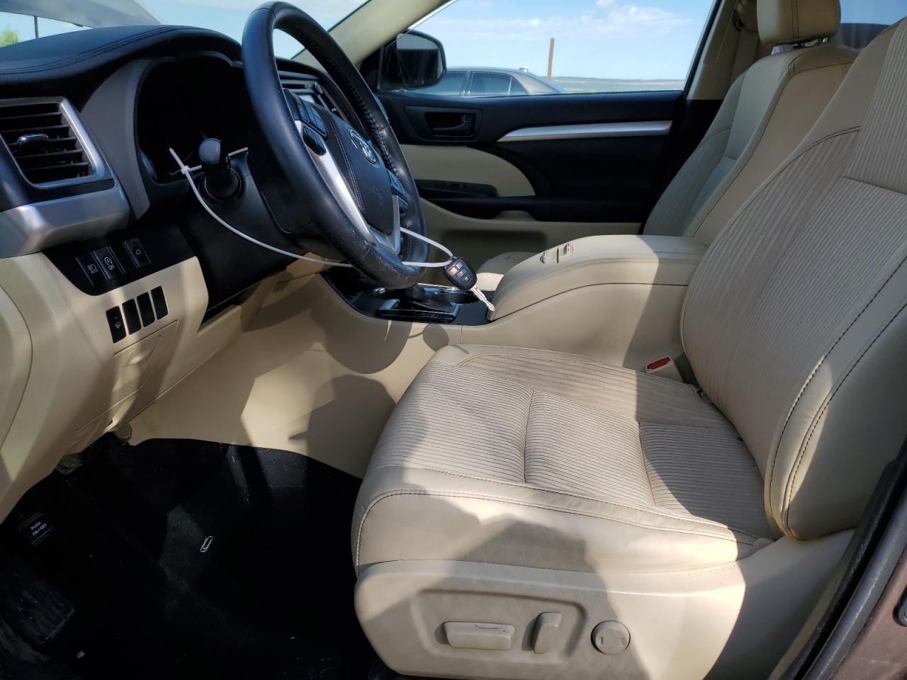 2017 Toyota Highlander Le VIN: 5TDBZRFHXHS405324 Lot: 61552254