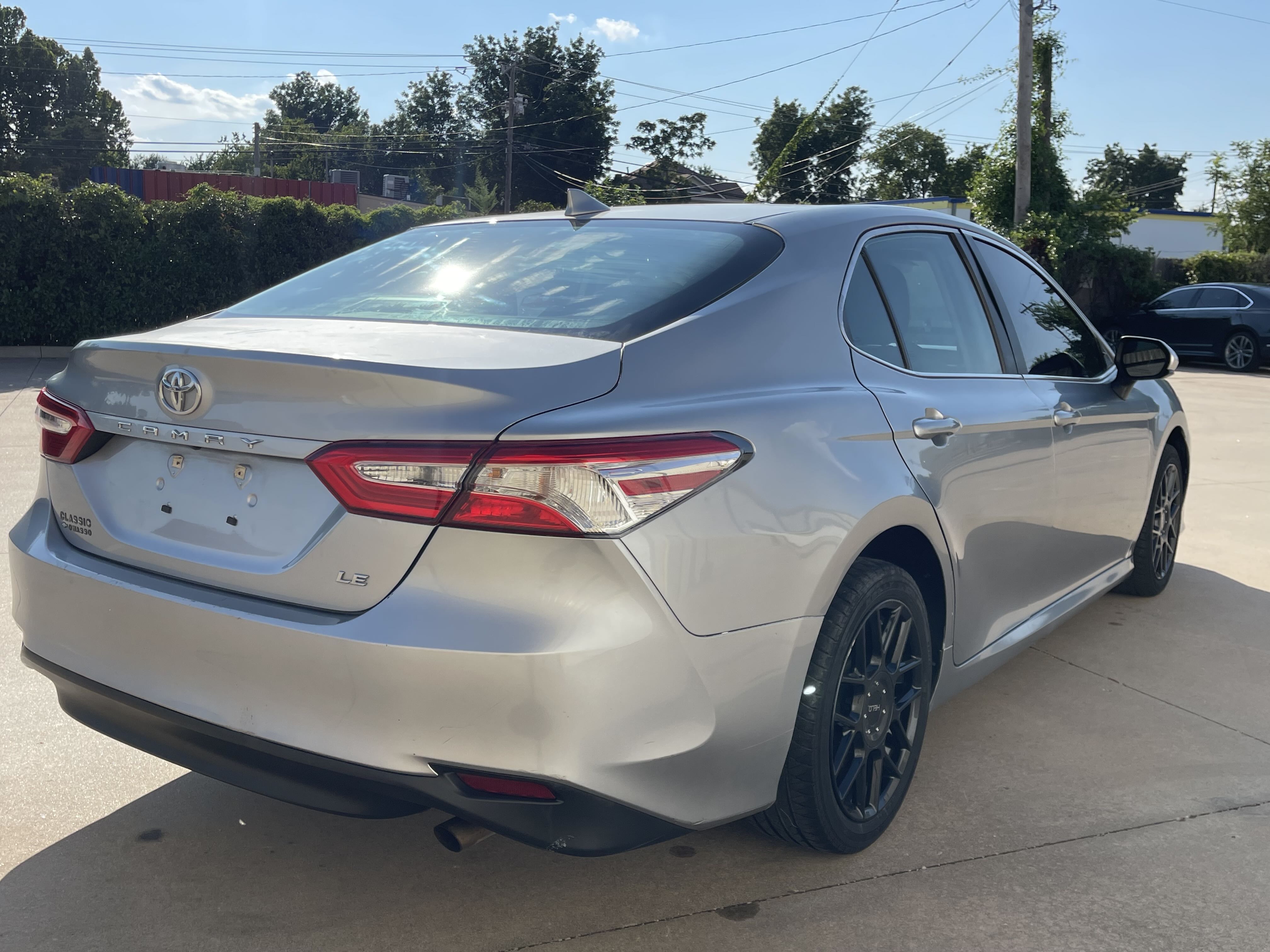 2019 Toyota Camry L vin: 4T1B11HK2KU227392