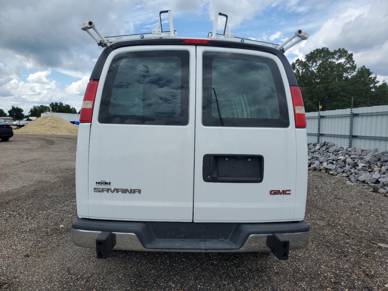 2018 GMC Savana G2500 VIN: 1GTW7AFGXJ1903185 Lot: 62269634