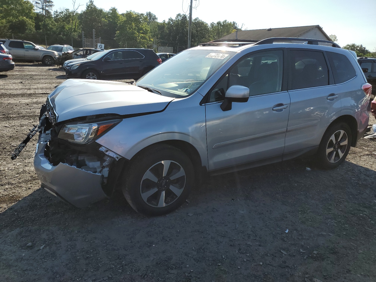 2017 Subaru Forester 2.5I Limited vin: JF2SJARC8HH505808