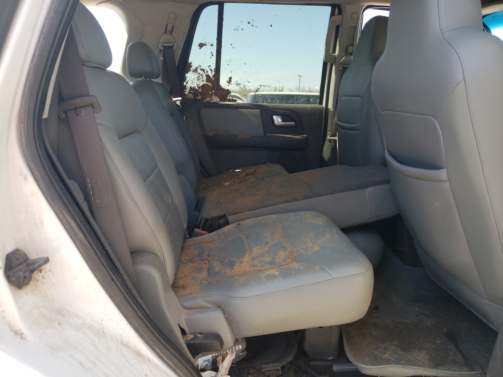 1FMRU15W33LB83133 2003 Ford Expedition Xlt