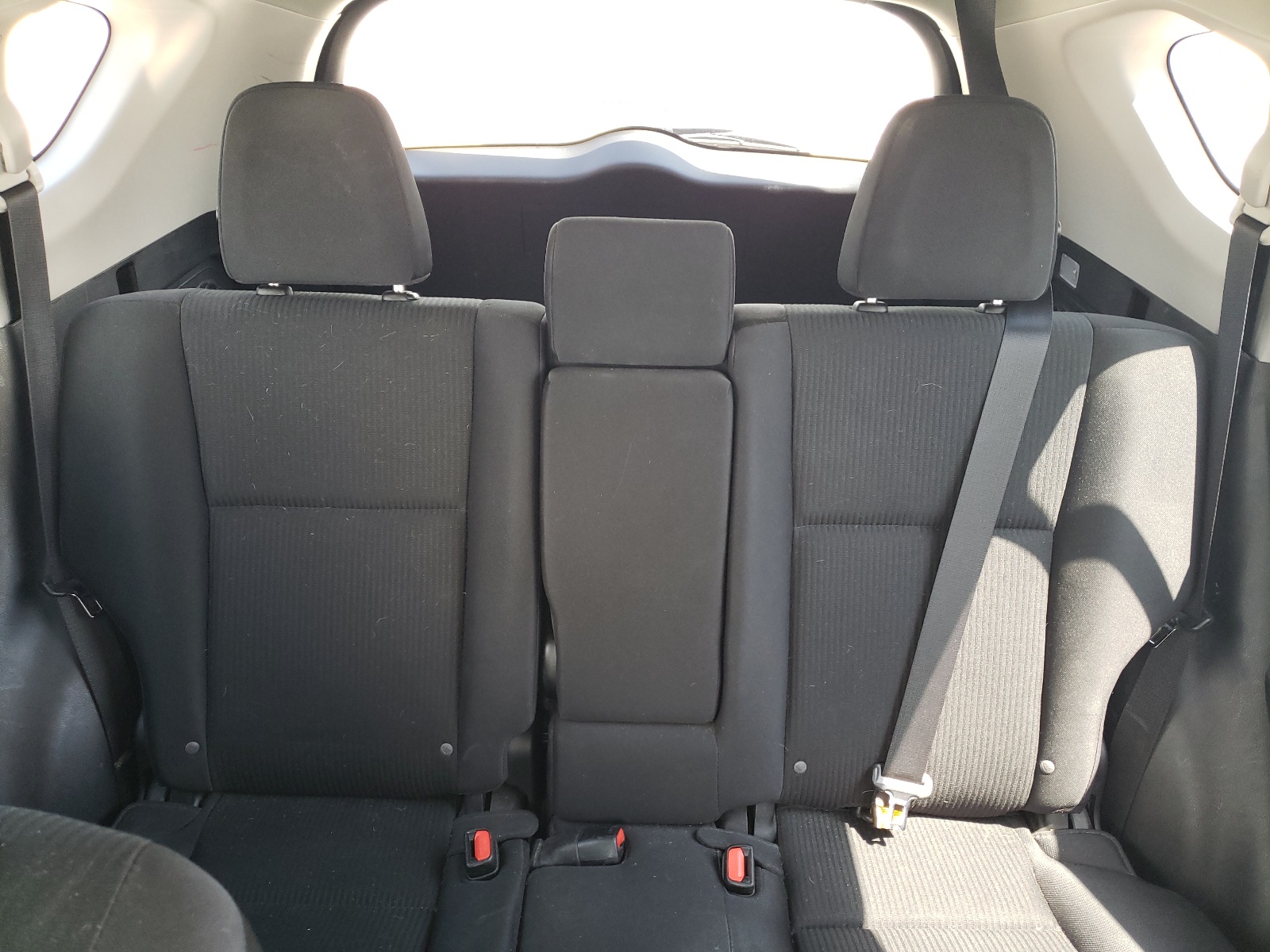 2T3ZFREV8HW341927 2017 Toyota Rav4 Le