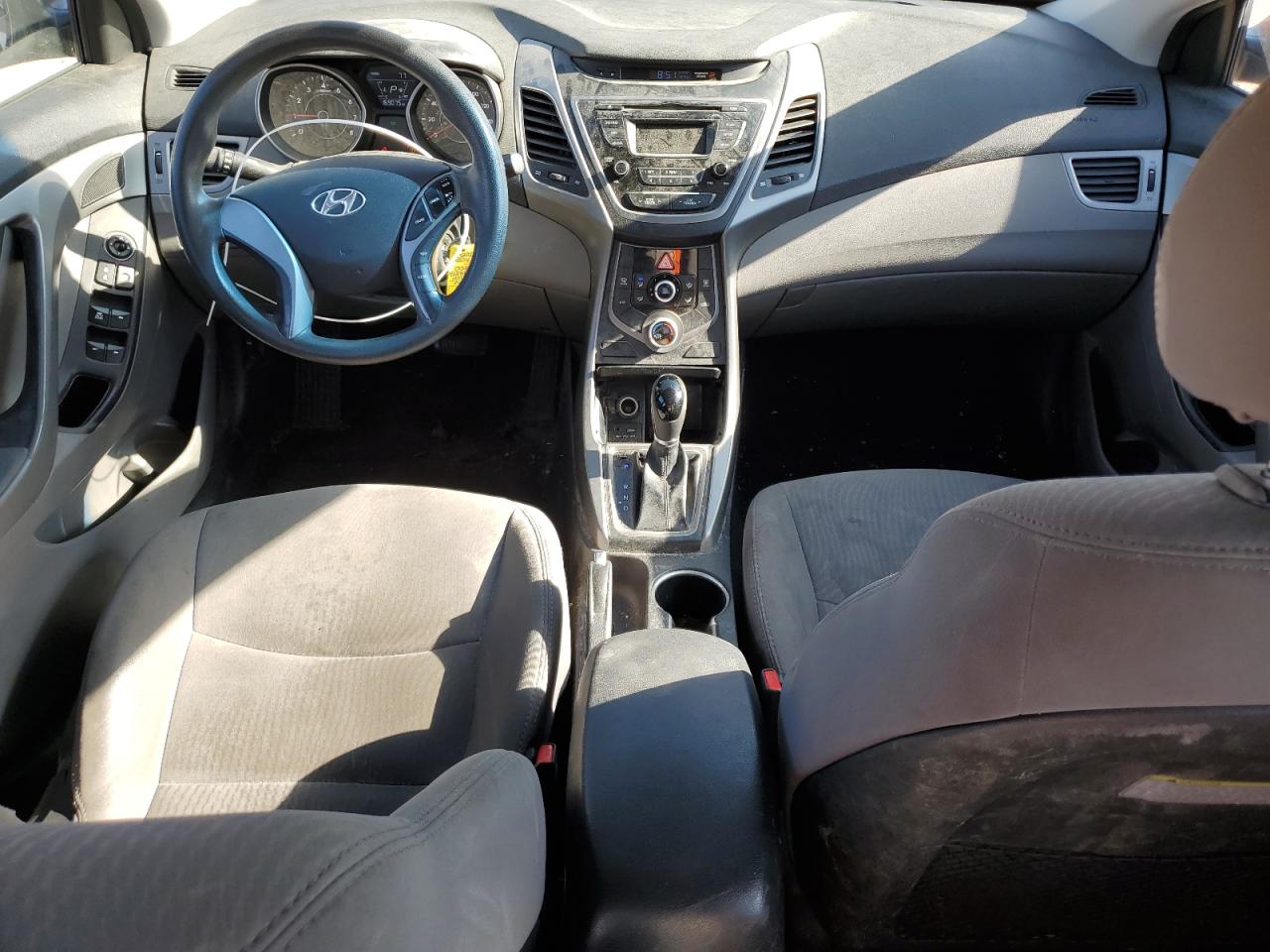 2016 Hyundai Elantra Se VIN: 5NPDH4AE0GH735585 Lot: 64965534