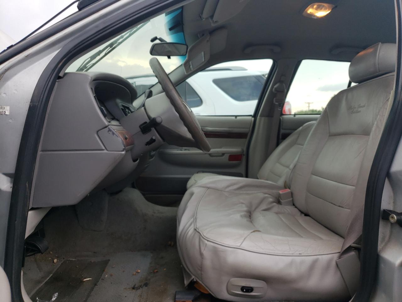 2002 Mercury Grand Marquis Gs VIN: 2MEFM74W62X664702 Lot: 62800844