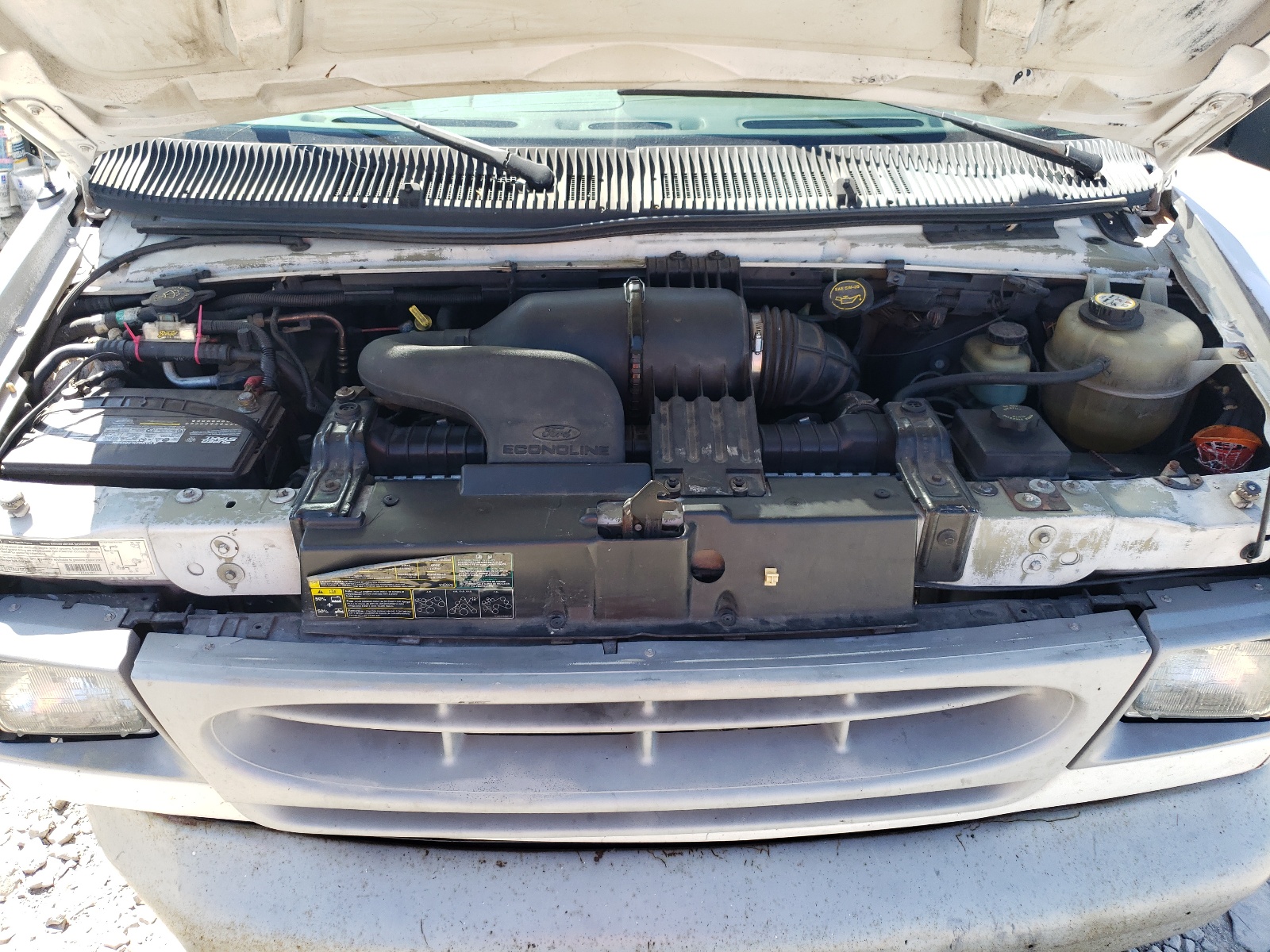 1FTRE14272HA07221 2002 Ford Econoline E150 Van