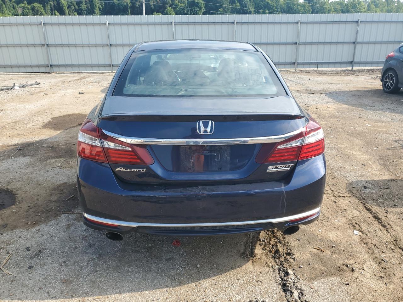 2017 Honda Accord Sport Special Edition VIN: 1HGCR2F16HA102957 Lot: 63733384