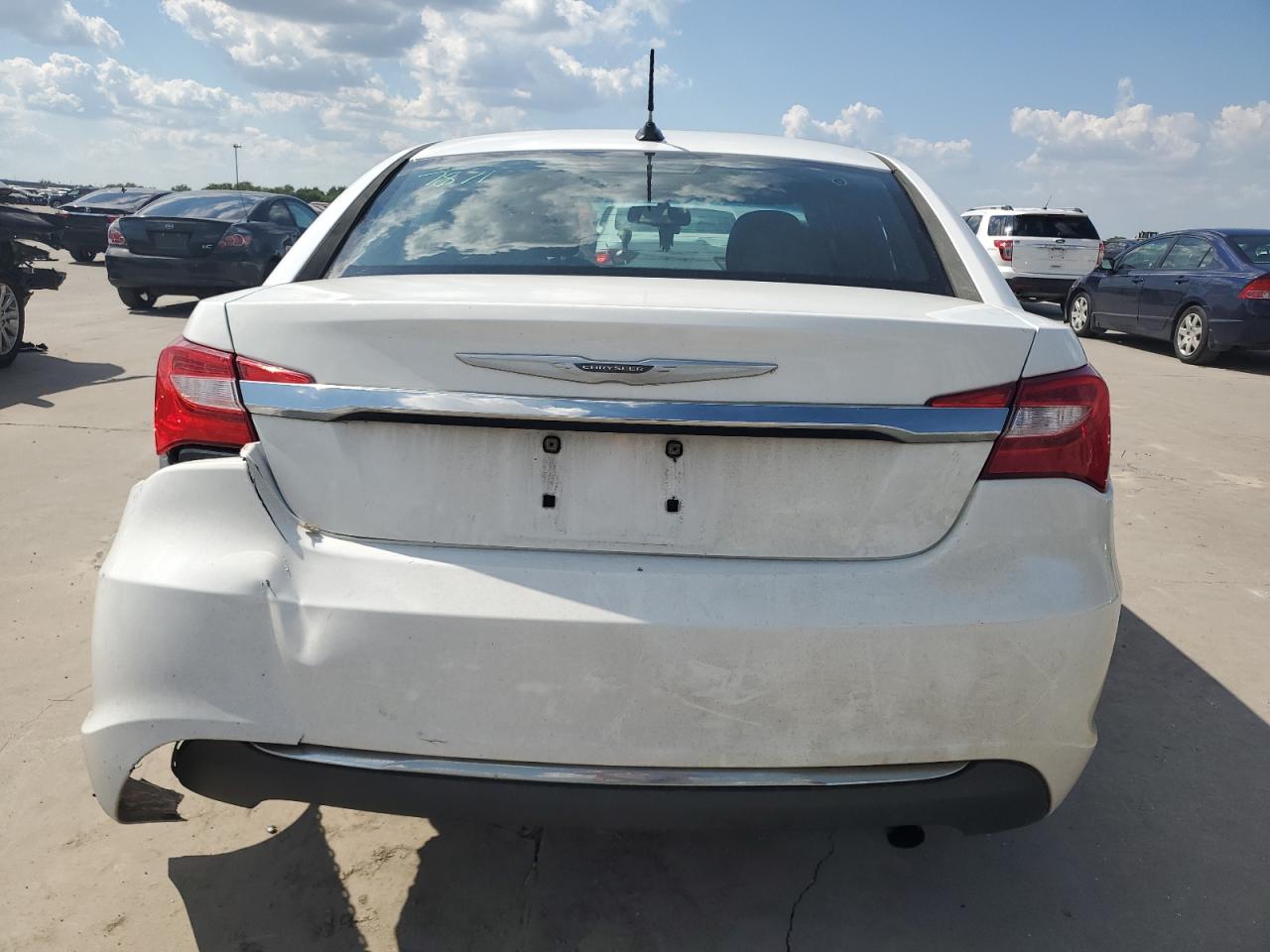 2012 Chrysler 200 Touring VIN: 1C3CCBBB1CN144442 Lot: 63125364