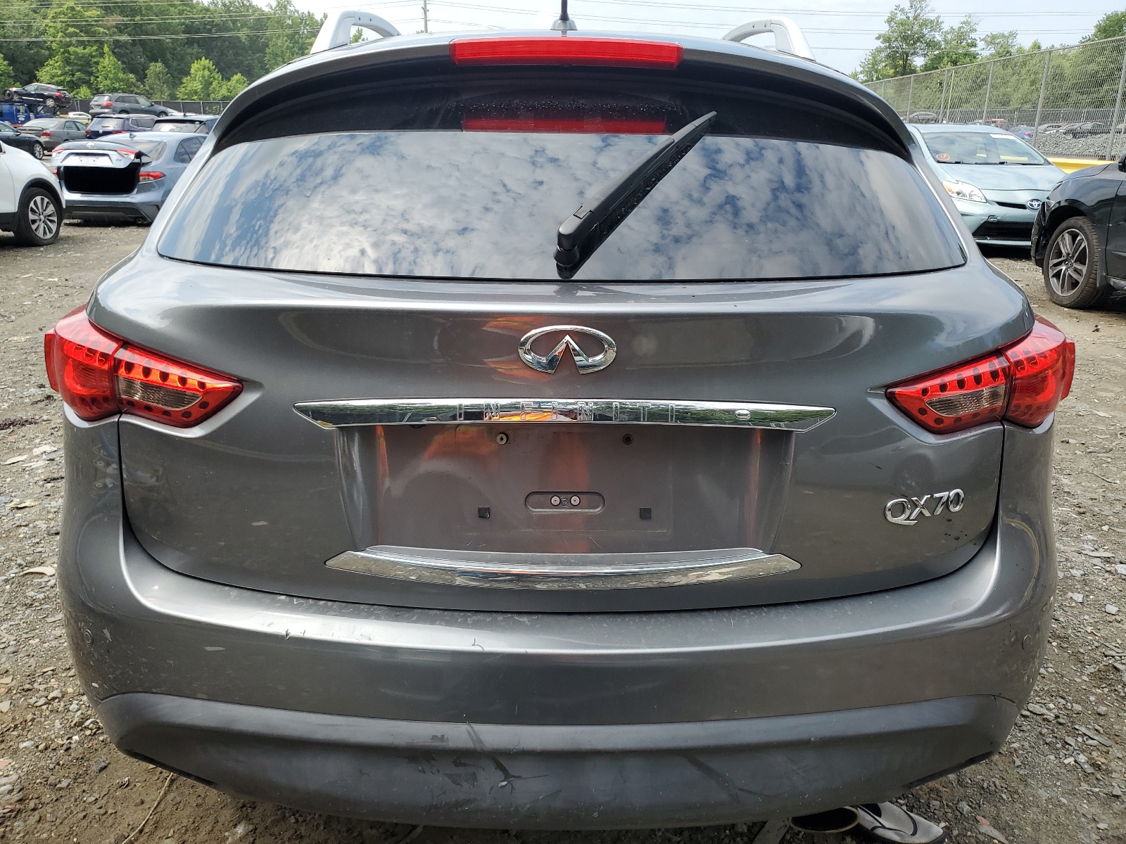 JN8CS1MW5HM415819 2017 Infiniti Qx70