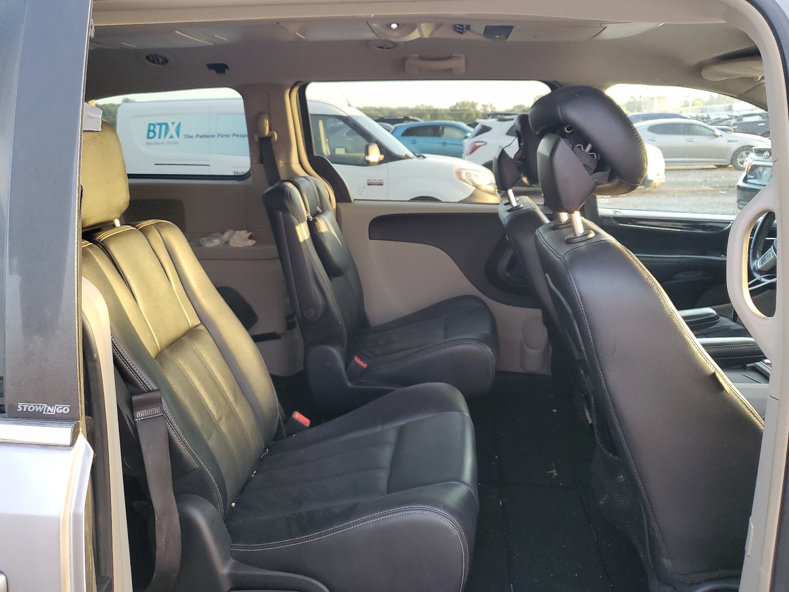 2C4RC1BG9ER317562 2014 Chrysler Town & Country Touring