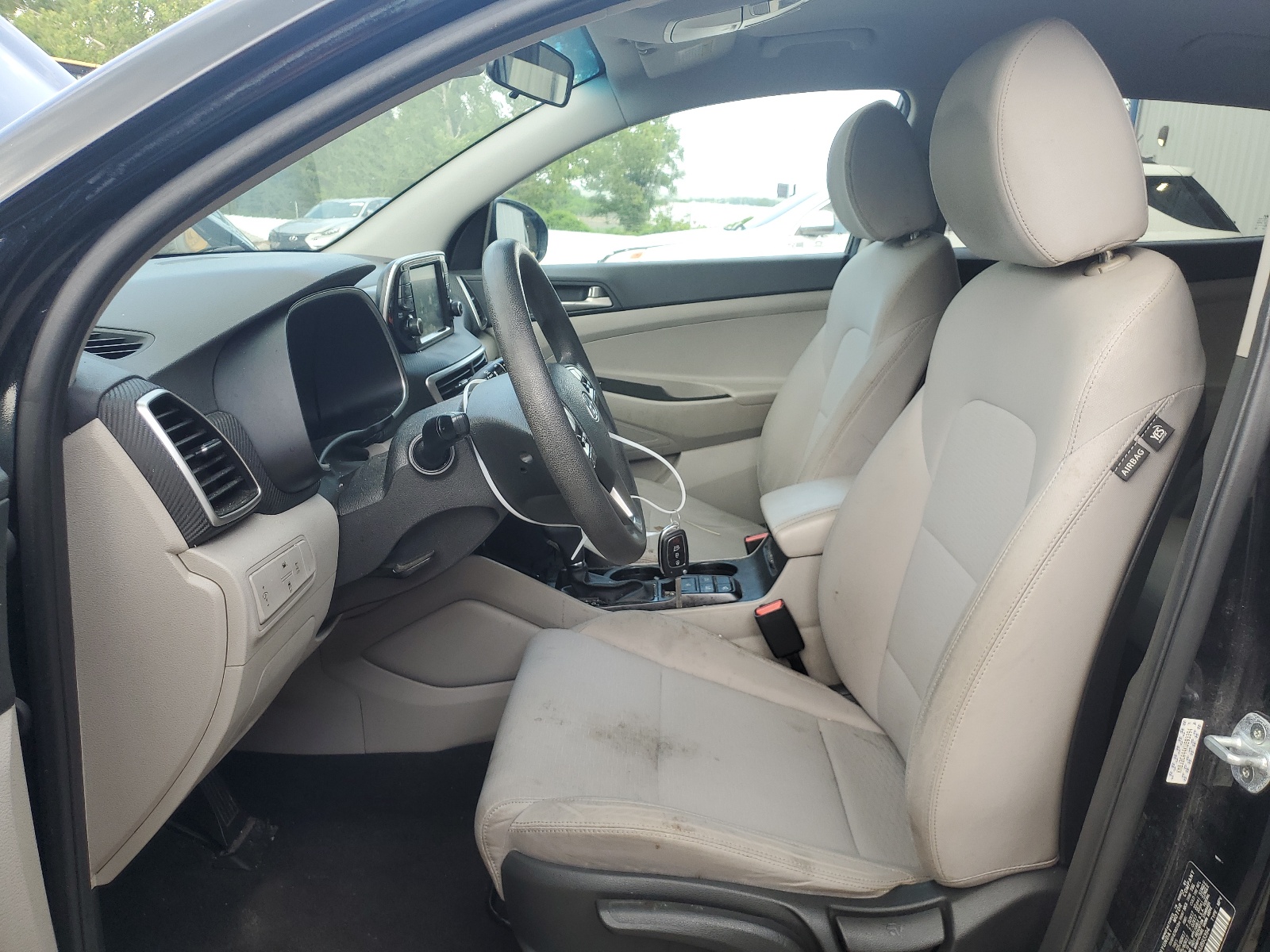 KM8J2CA44KU893394 2019 Hyundai Tucson Se