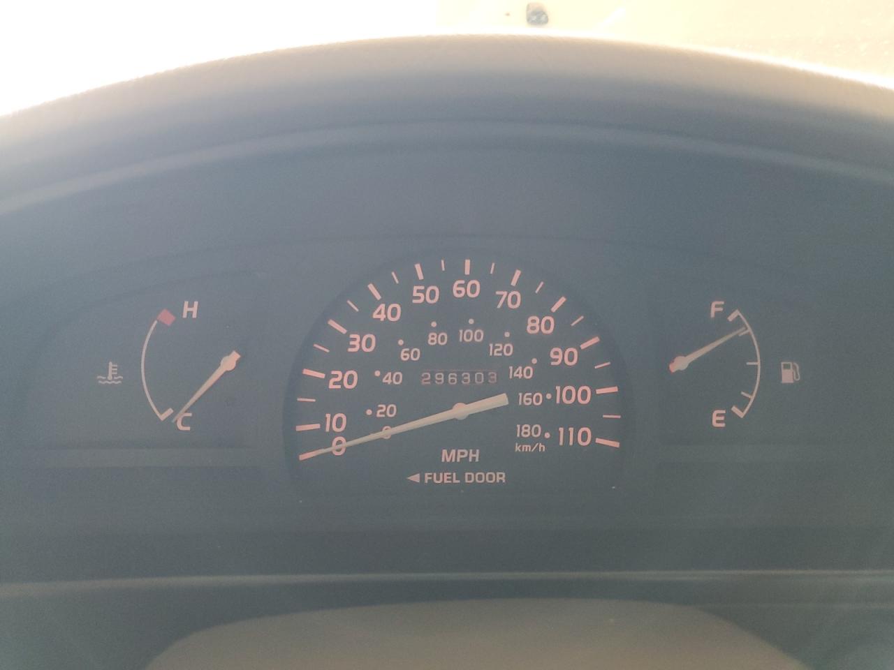 2001 Toyota Tacoma Prerunner VIN: 5TENM92N31Z727917 Lot: 64281134