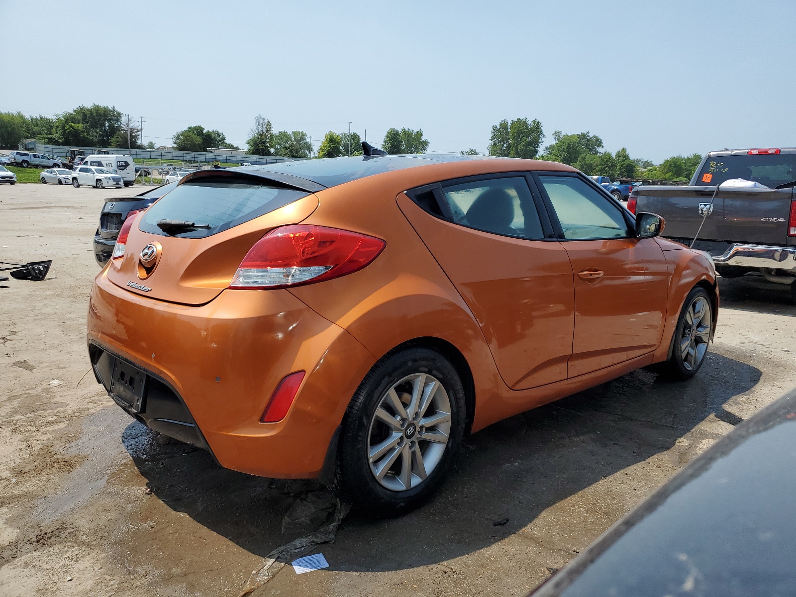 2013 Hyundai Veloster vin: KMHTC6AD5DU149667