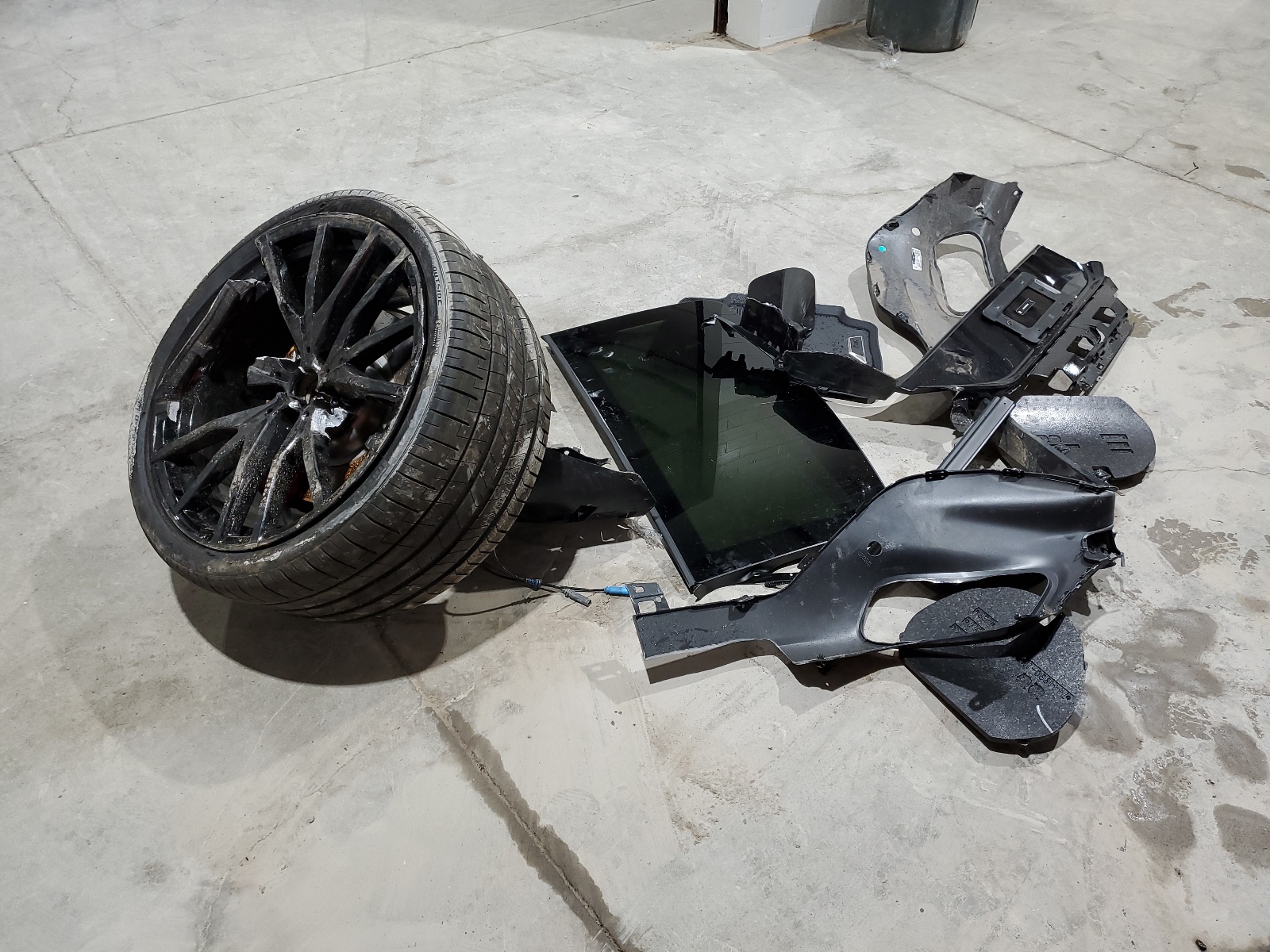 5UX43EX06R9V04815 2024 BMW X6 M60I