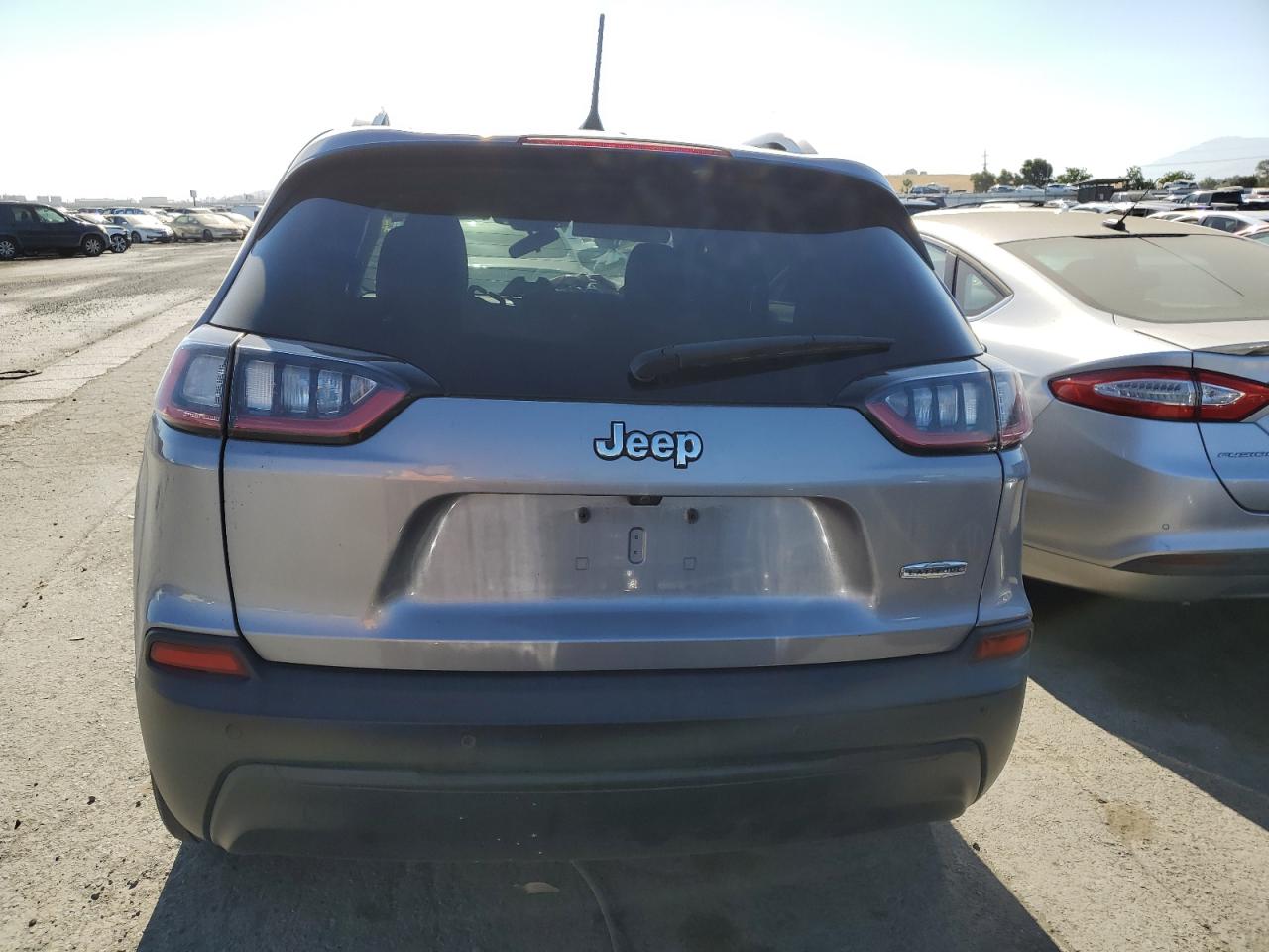 2020 Jeep Cherokee Latitude VIN: 1C4PJLCB9LD556749 Lot: 64322844