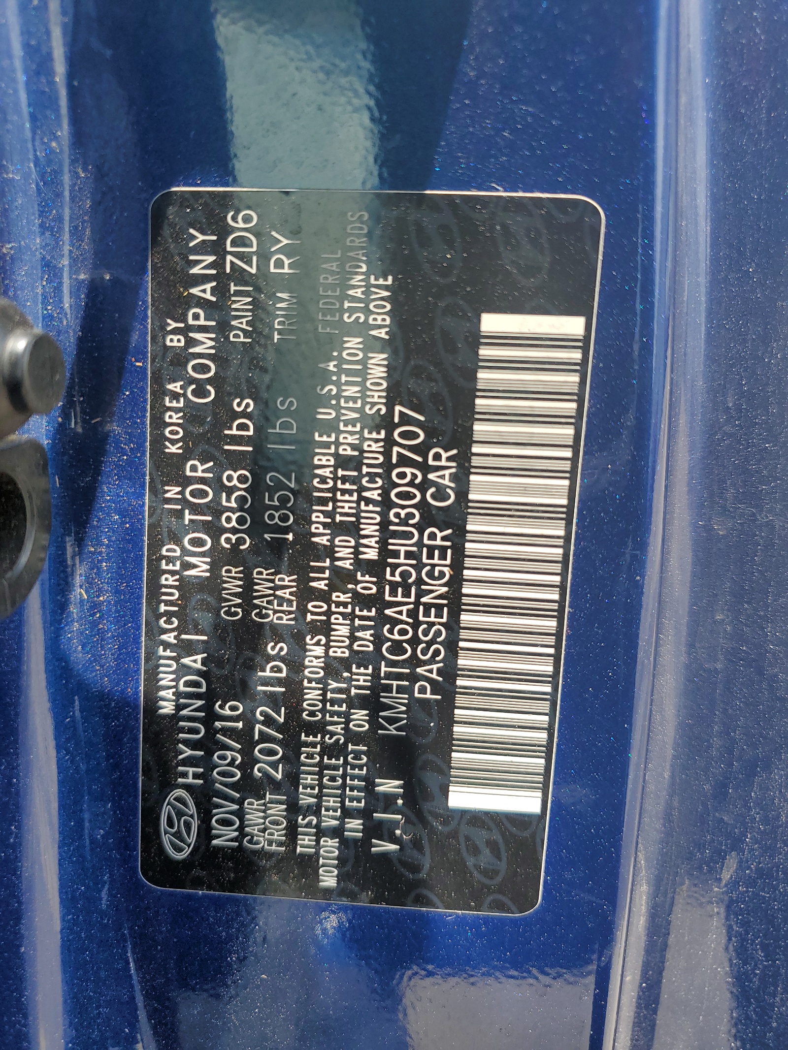 KMHTC6AE5HU309707 2017 Hyundai Veloster Turbo