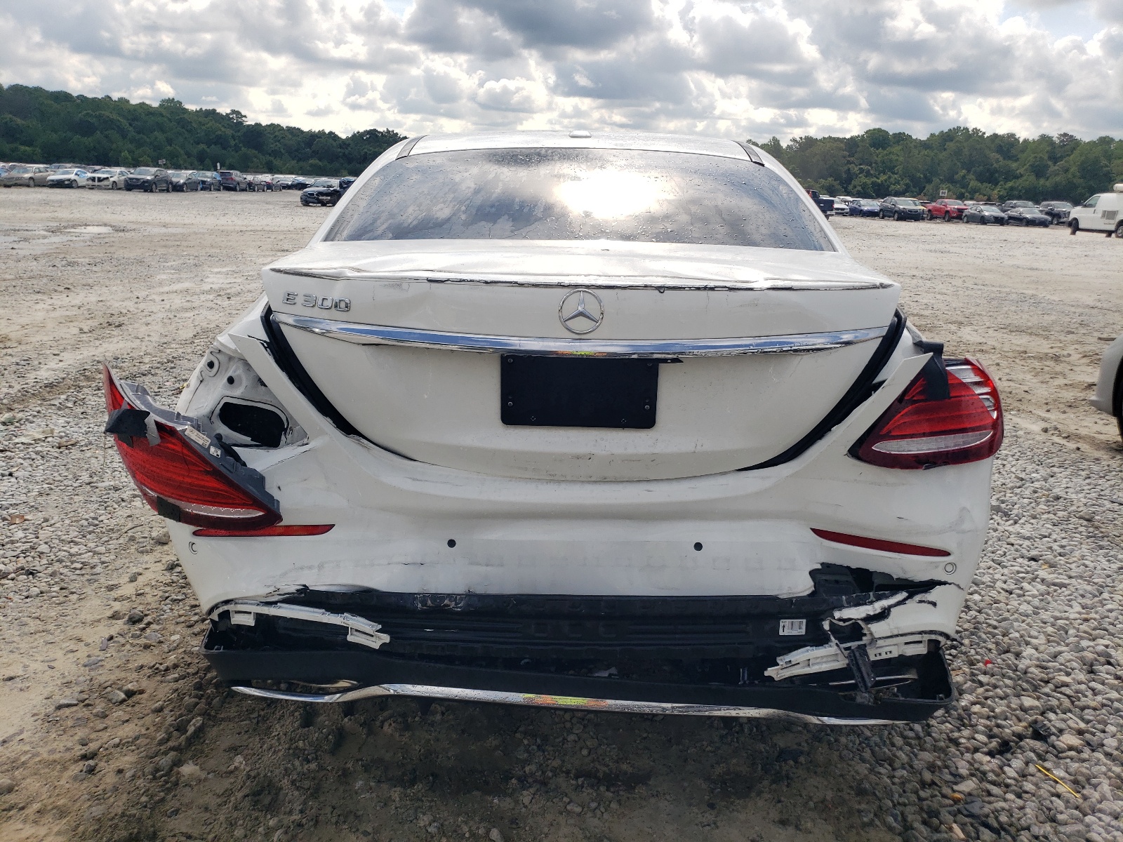 WDDZF4JB0HA128585 2017 Mercedes-Benz E 300