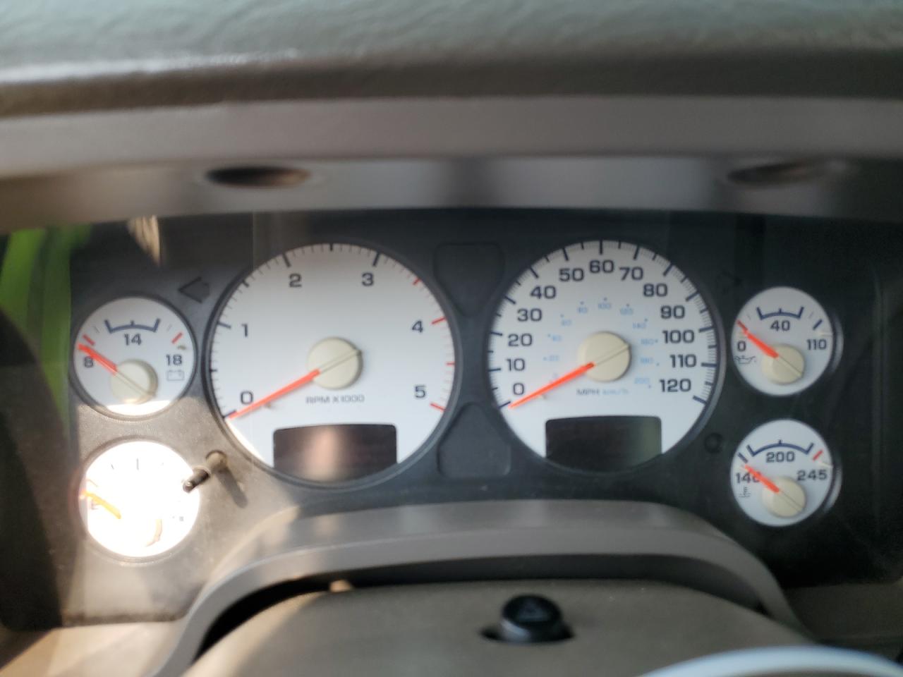 2004 Dodge RAM - Image 9