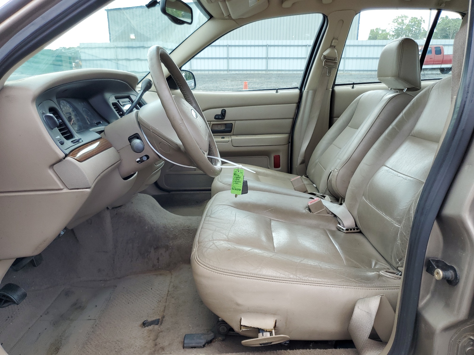 2FAFP74W04X150474 2004 Ford Crown Victoria Lx