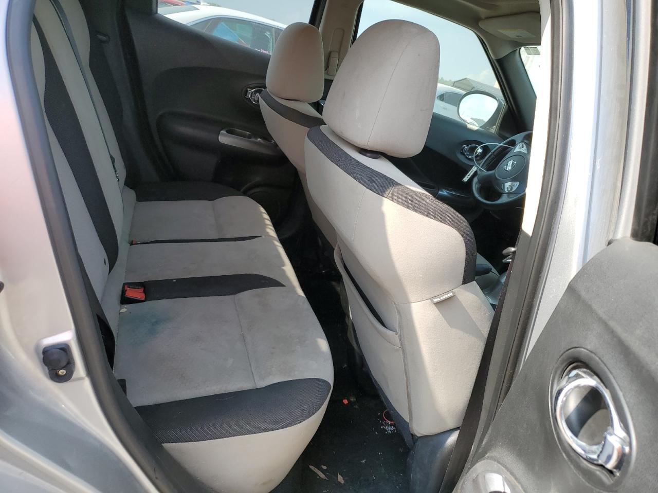 2011 Nissan Juke S VIN: JN8AF5MR9BT003798 Lot: 64195294