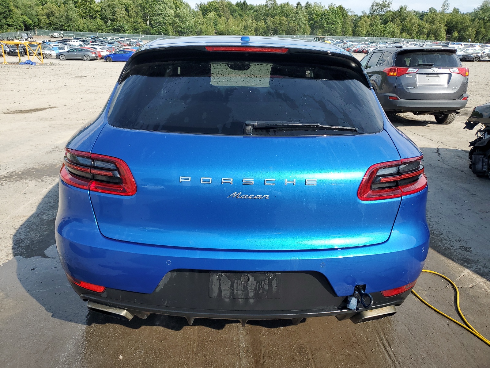 WP1AA2A56HLB82819 2017 Porsche Macan