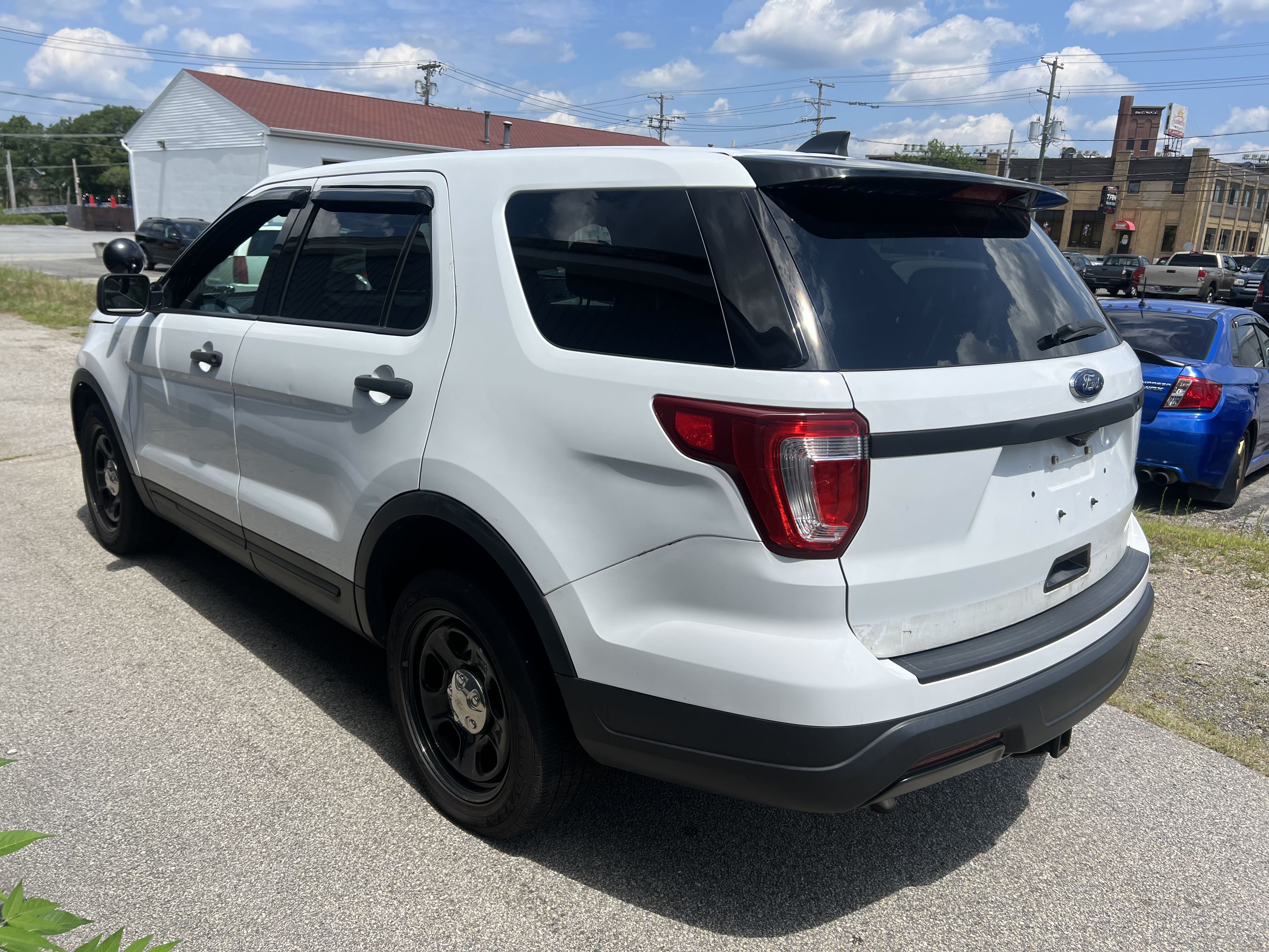 2018 Ford Explorer Police Interceptor vin: 1FM5K8AR7JGB59212