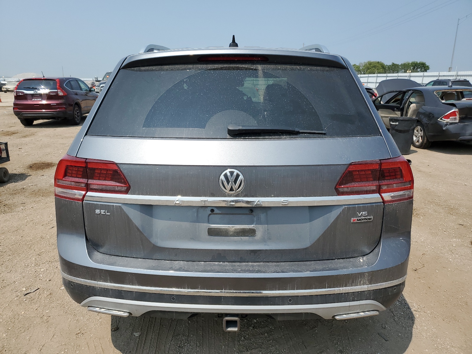 1V2NR2CA2KC524830 2019 Volkswagen Atlas Sel Premium