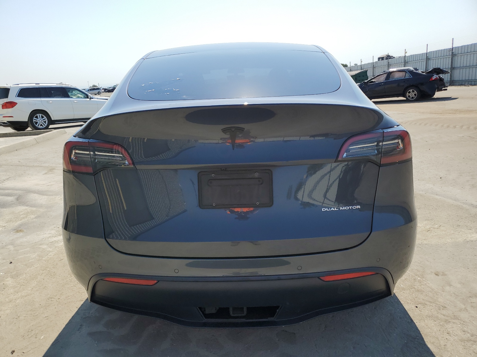 7SAYGDEE8NF348991 2022 Tesla Model Y