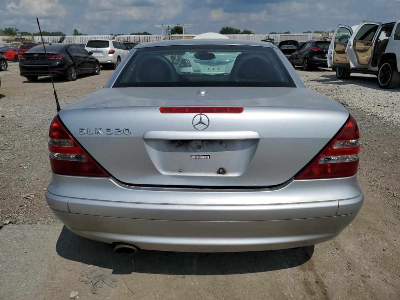 2002 Mercedes-Benz Slk 320 VIN: WDBKK65F52F245815 Lot: 62745914