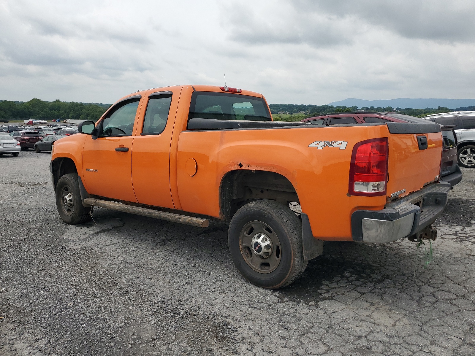 2013 GMC Sierra K2500 Heavy Duty vin: 1GT22ZCG7DZ242348