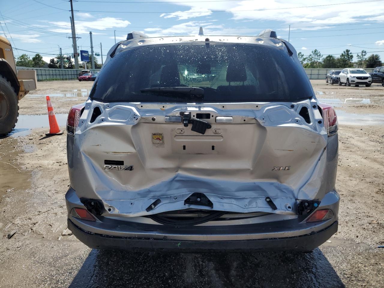 2017 Toyota Rav4 Xle VIN: 2T3WFREV2HW323426 Lot: 63253244