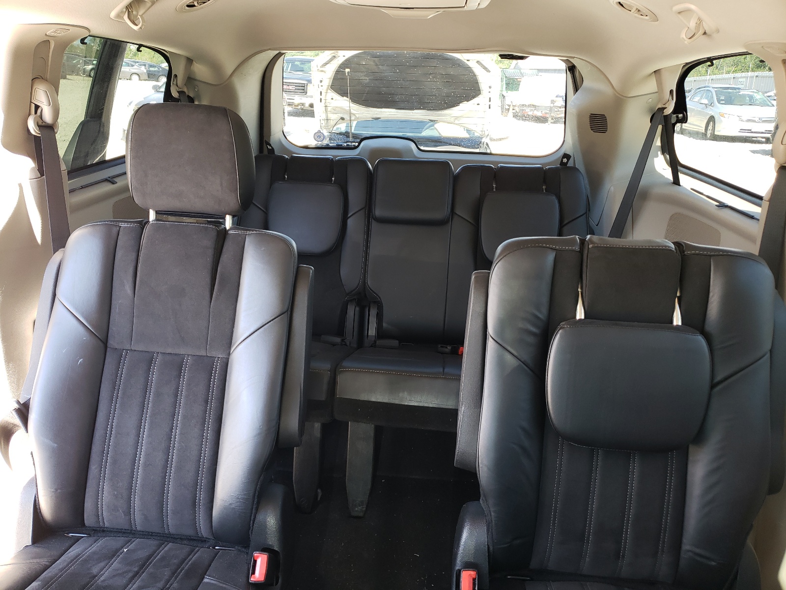 2C4RC1JG6FR742904 2015 Chrysler Town & Country Limited