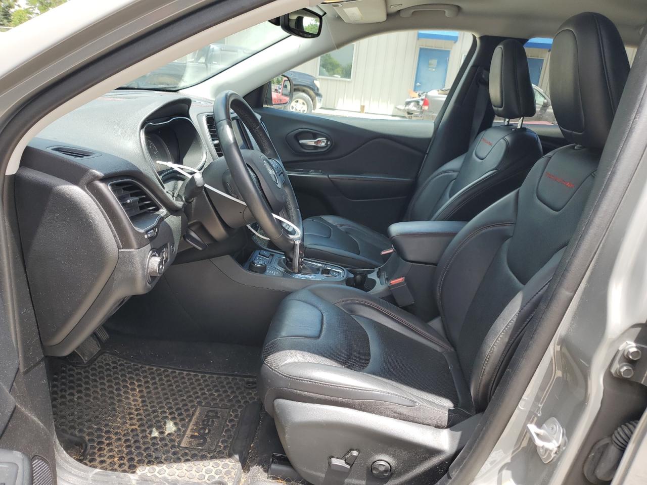 2019 Jeep Cherokee Trailhawk VIN: 1C4PJMBN2KD379879 Lot: 64177194