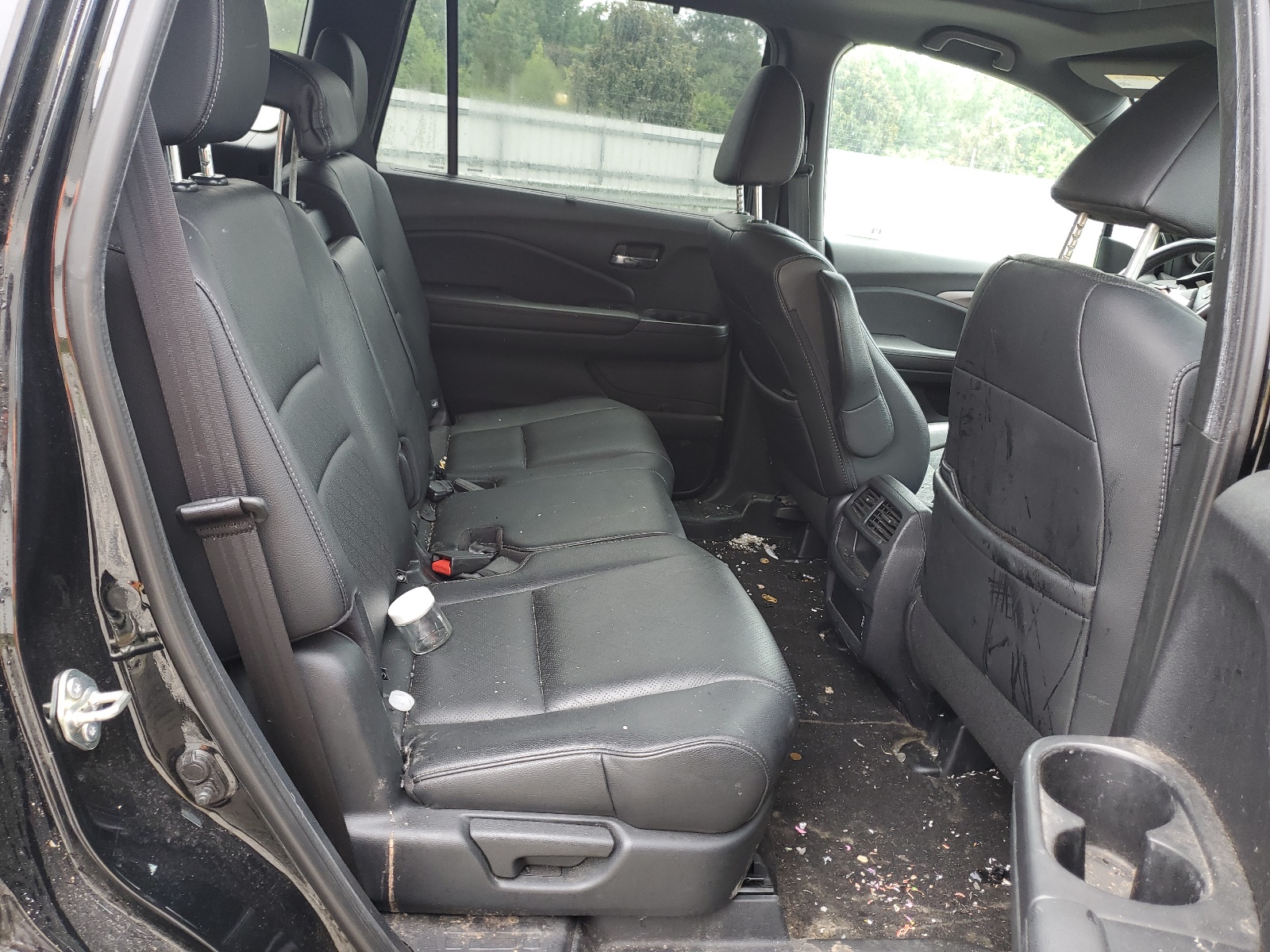 5FNYF7H55KB011915 2019 Honda Passport Exl