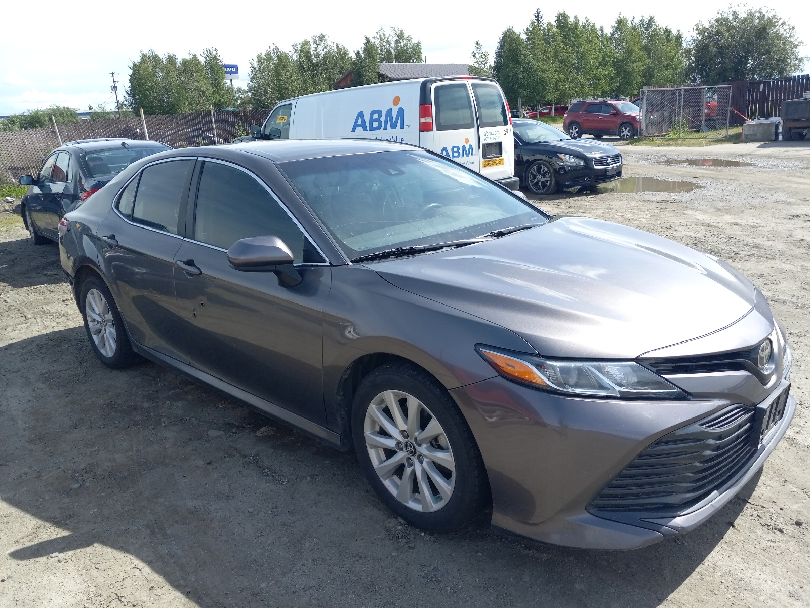 2018 Toyota Camry L vin: 4T1B11HK9JU107359