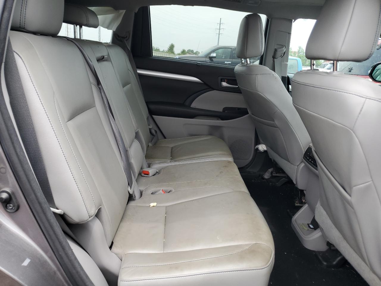 2017 Toyota Highlander Se VIN: 5TDJZRFH2HS375036 Lot: 62283854