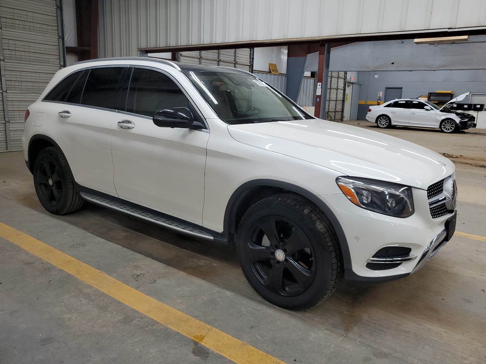 WDC0G4KB4HF171435 2017 Mercedes-Benz Glc 300 4Matic