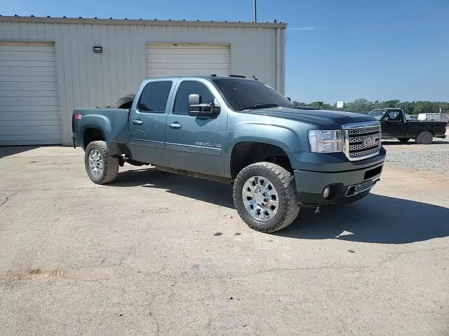 2011 GMC Sierra K2500 Denali VIN: 1GT125C8XBF261701 Lot: 61968804