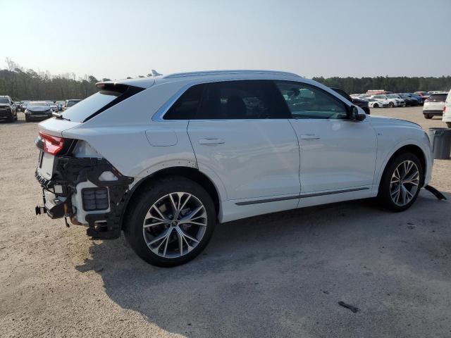  AUDI Q8 2023 Білий