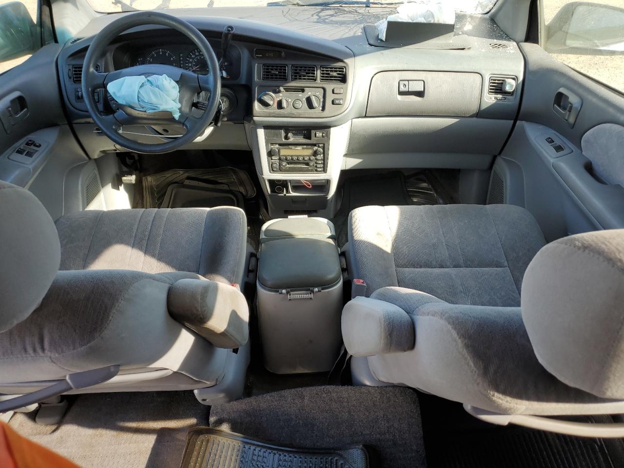 2000 Toyota Sienna Le VIN: 4T3ZF13C5YU224681 Lot: 61453624