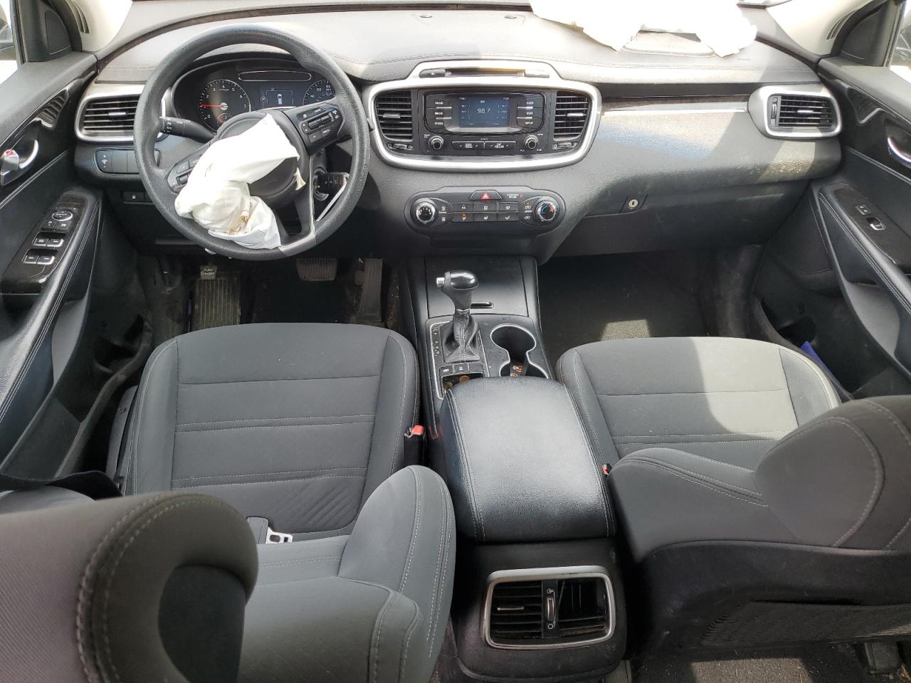 2016 Kia Sorento - Image 8