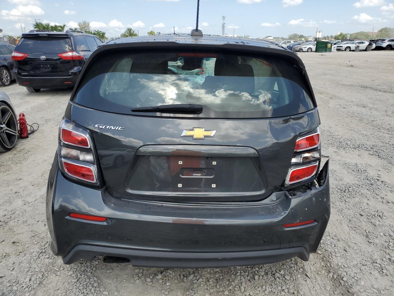 2019 Chevrolet Sonic - Image 6