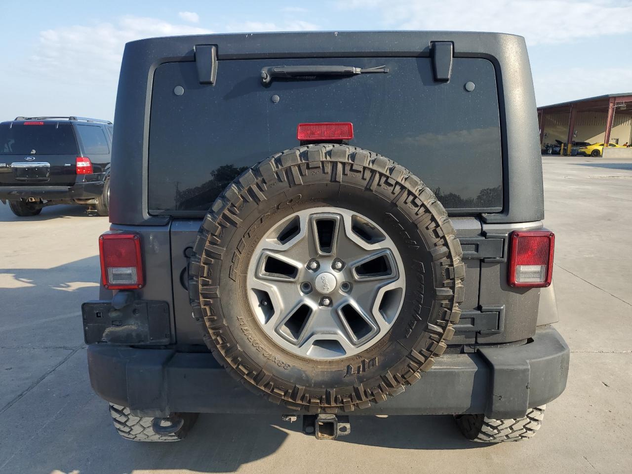 2014 Jeep Wrangler Unlimited Rubicon VIN: 1C4BJWFG2EL180052 Lot: 63534144