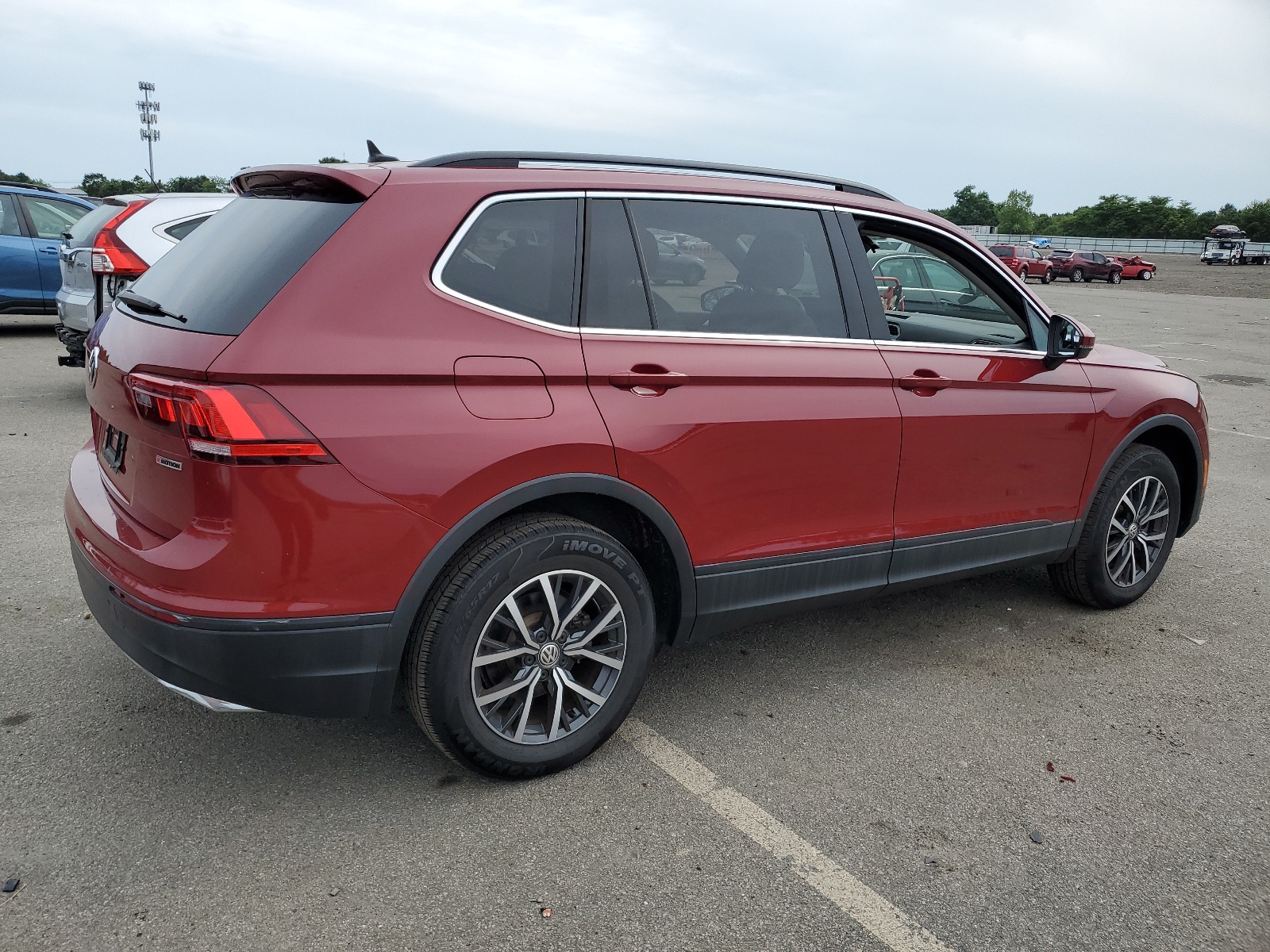 2019 Volkswagen Tiguan Se vin: 3VV2B7AX0KM155303